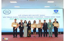 Lễ công bố Quyết định và trao Giấy chứng nhận Kiểm định chất lượng 04 chương trình đào tạo cho Trường Đại học Nguyễn Tất Thành