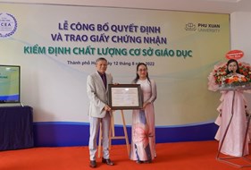  Lễ công bố Quyết định và trao Giấy chứng nhận Kiểm định chất lượng Cơ sở giáo dục cho Trường Đại học Phú Xuân