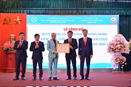  Lễ công bố Quyết định và trao Giấy chứng nhận Kiểm định chất lượng cơ sở giáo dục cho Trường Đại học Công nghiệp Quảng Ninh