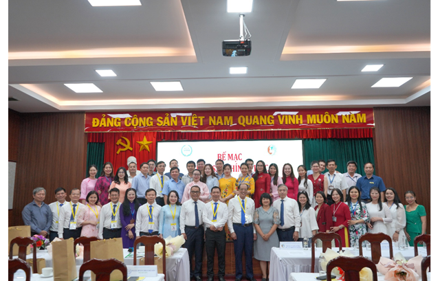 Bế mạc khảo sát chính thức đánh giá chất lượng các chương trình đào tạo của Trường Đại học Tài nguyên và Môi trường TP. Hồ Chí Minh 