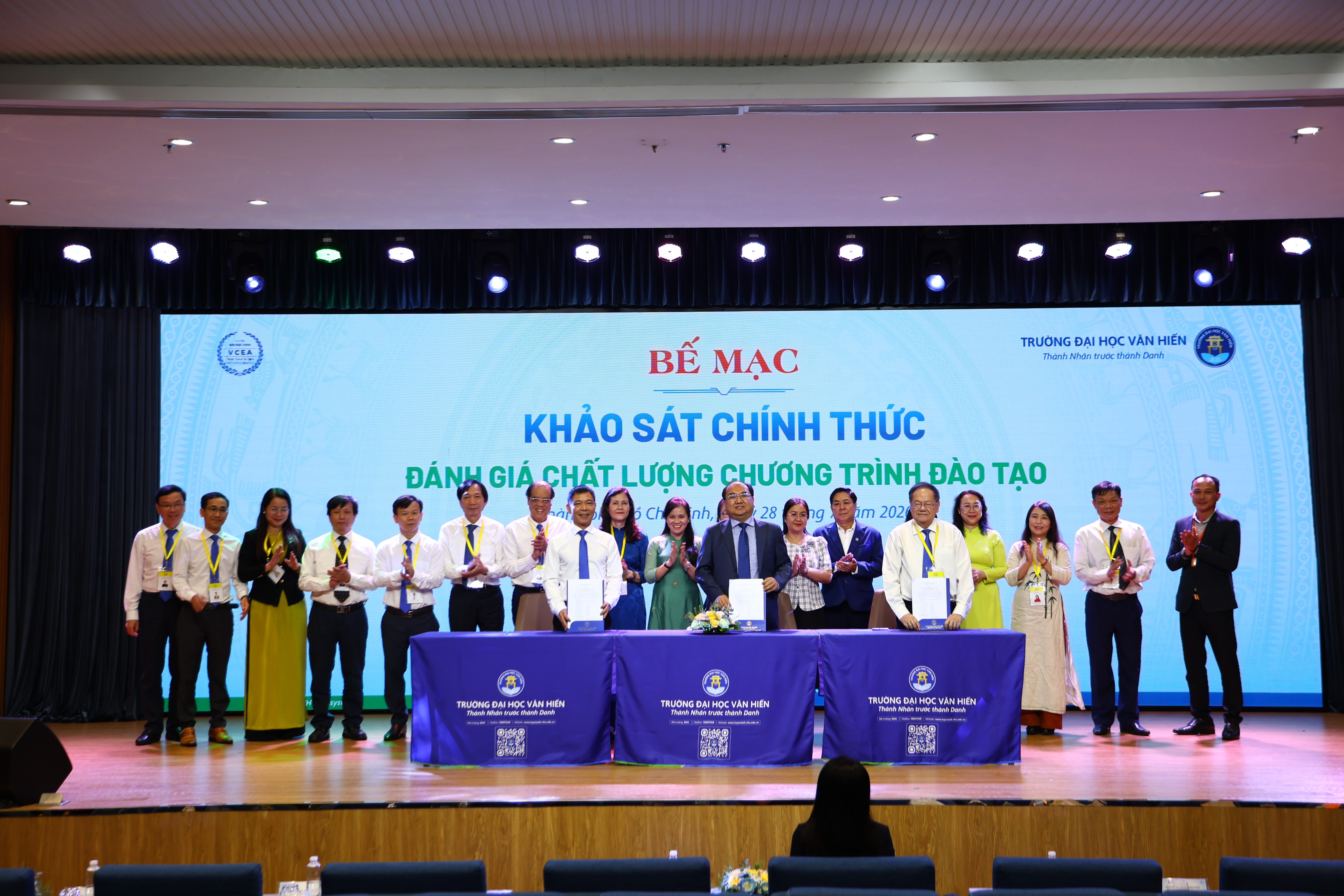  Bế mạc khảo sát chính thức đánh giá chất lượng các chương trình đào tạo của Trường Đại học Văn Hiến